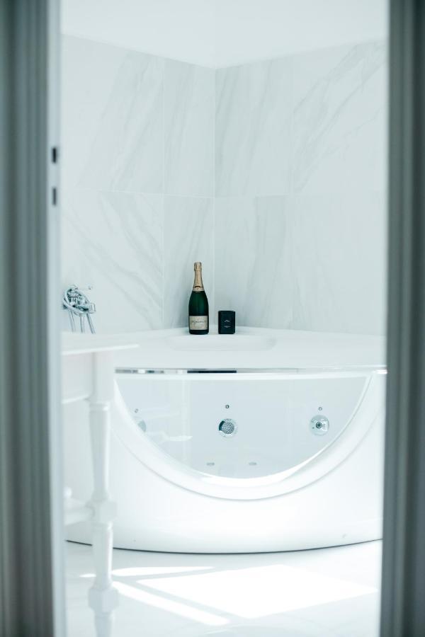 Les Precieuses Suites & Spa II Avignon Luaran gambar